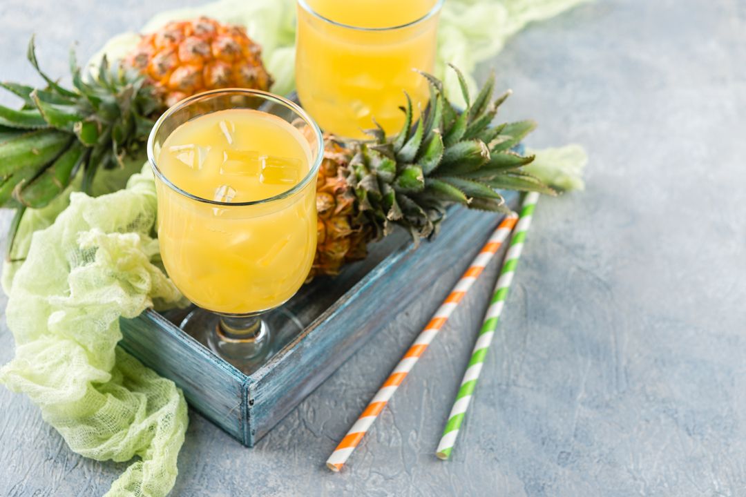 Pineapple Prosecco Rum Punch